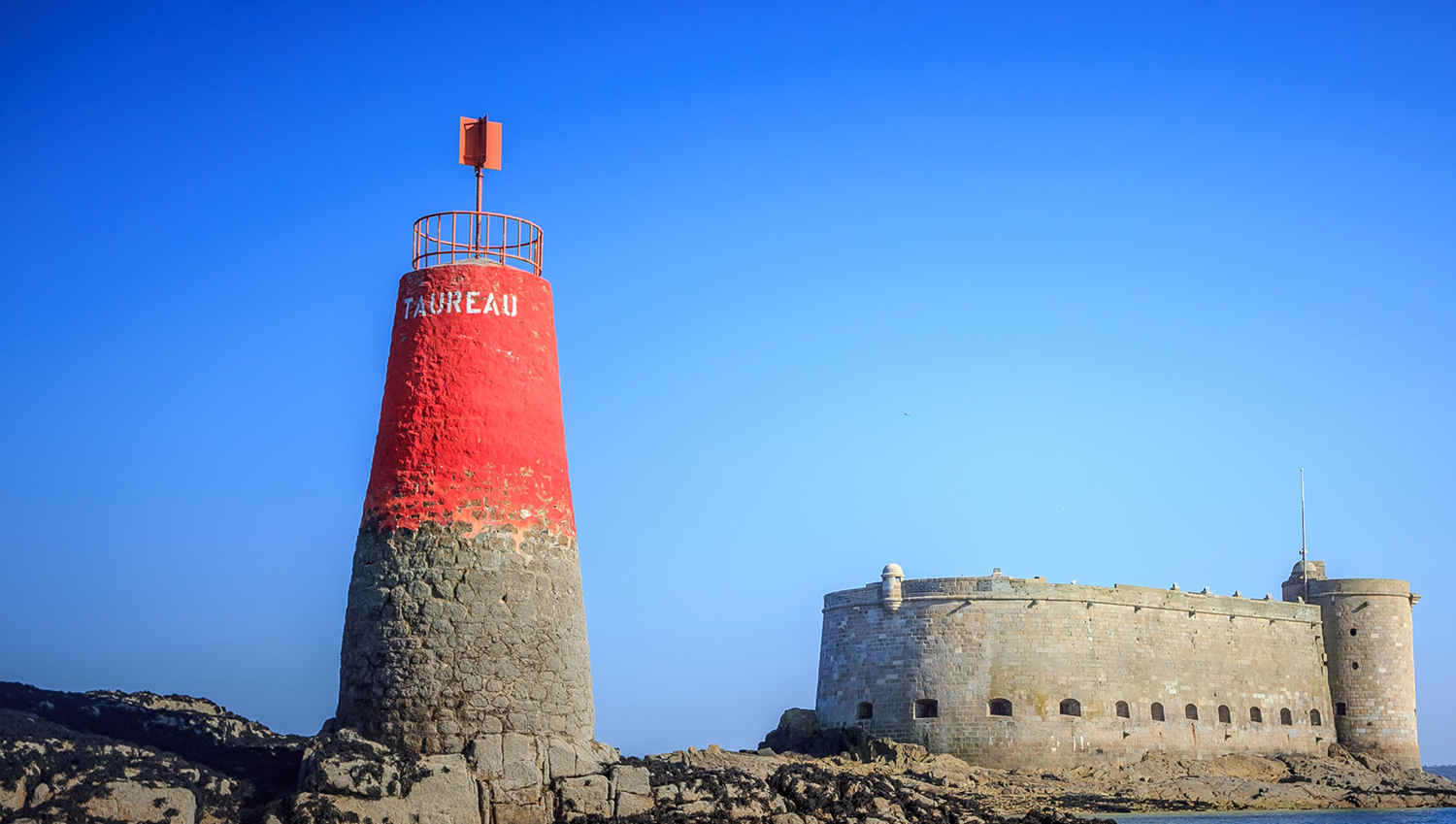 balise château du taureau