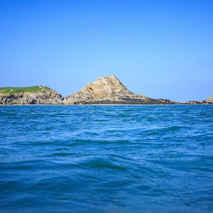 balise en mer chateau du taureau baie de Morlaix