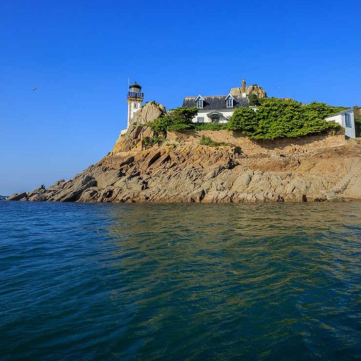 balise en mer chateau du taureau baie de Morlaix