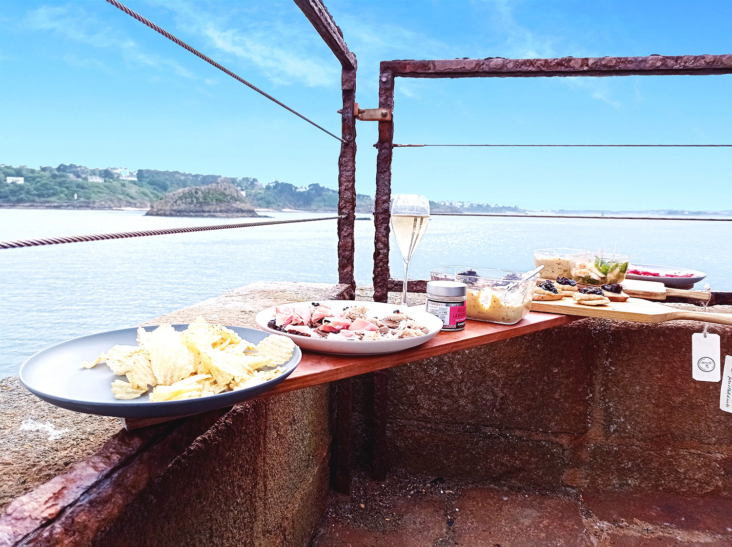 assiettes apéro vagabonds de la baie